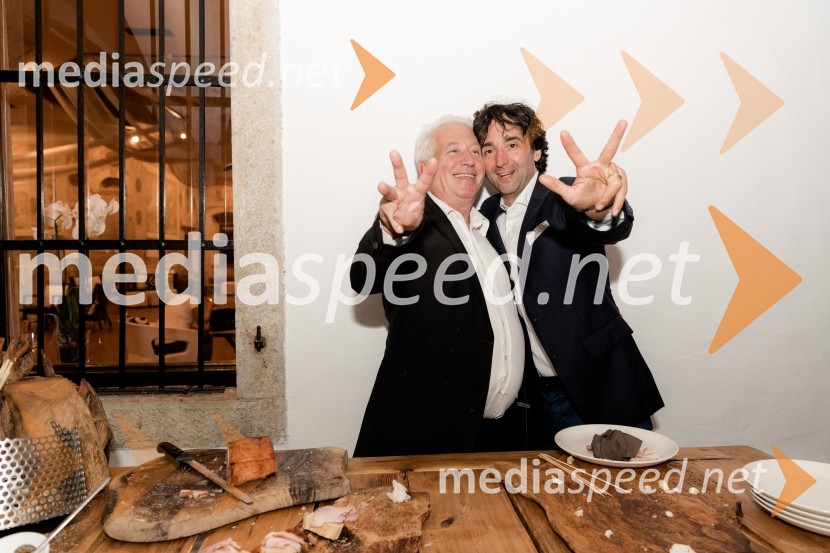  ... ;  Tomaž Kavčič, kuharski mojster, Pri Lojzetu, Zemono, podpredsednik BASSPogostitev pri Tomažu Kavčiču ob prejemu Michelinove zvezdice