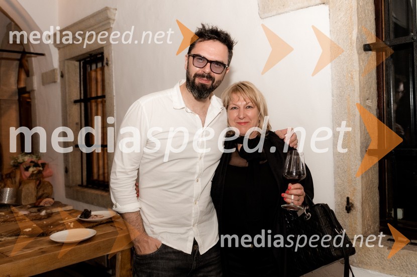  Petar Grašo, pevec;  ... Pogostitev pri Tomažu Kavčiču ob prejemu Michelinove zvezdice