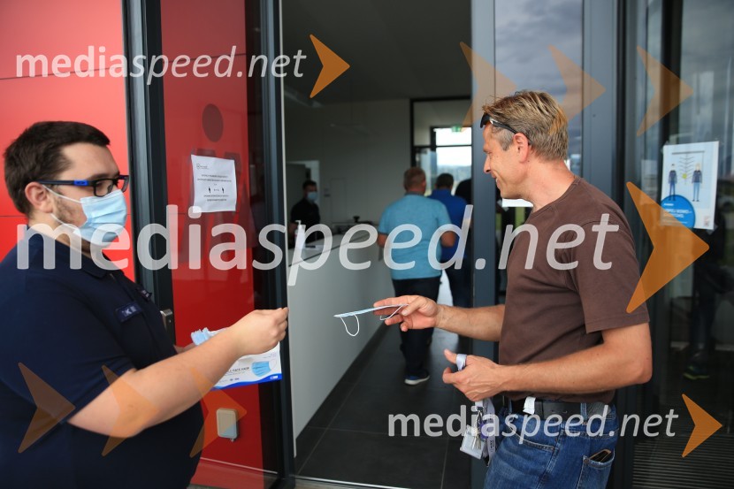 Delavci  Magne Steyr Hoče prezaposleni v Graz