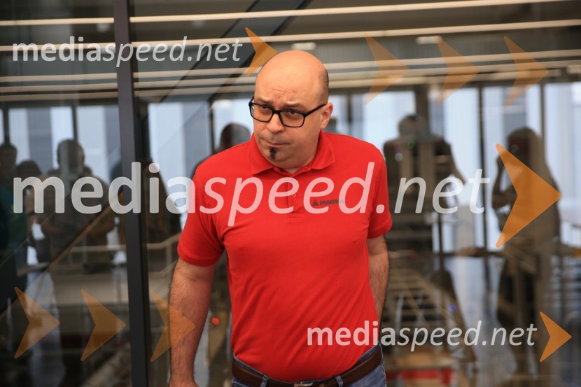  David Adam, direktor Magna NukleusDelavci  Magne Steyr Hoče prezaposleni v Graz