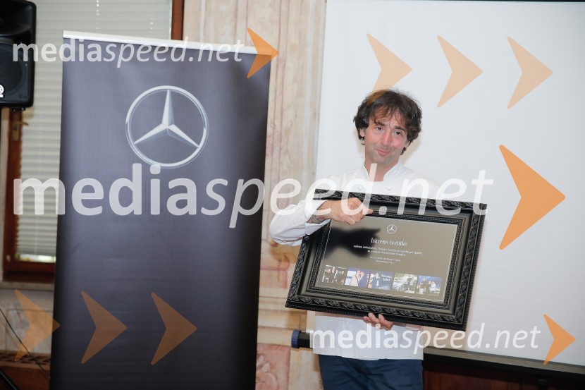  Tomaž Kavčič, kuharski mojster, Pri Lojzetu, Zemono, podpredsednik BASSSlovenska predstavitev: Mercedes Benz GLA, GLB, GLC, GLC kupe, GLE, GLE kupe in GLS