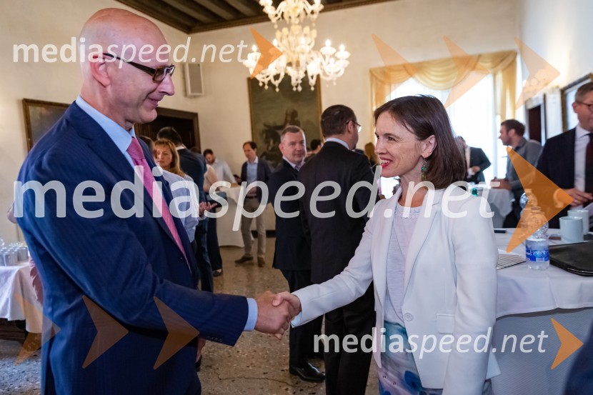  Mario Steffe, podžupan Mestne občine Koper;  Sophie Honey, veleposlanica Združenega kraljestva Velika Britanija in Severna Irska v Republiki SlovenijiZajtrk z razlogom, Britansko-slovenska gospodarska zbornica