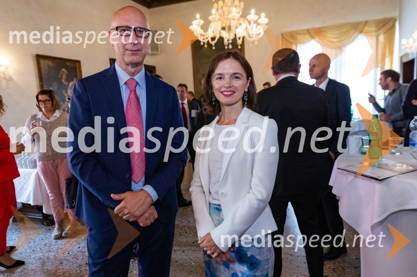  Mario Steffe, podžupan Mestne občine Koper;  Sophie Honey, veleposlanica Združenega kraljestva Velika Britanija in Severna Irska v Republiki SlovenijiZajtrk z razlogom, Britansko-slovenska gospodarska zbornica