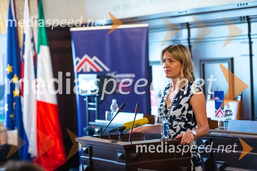  Barbara Uranjek, CEO of British-Slovenian Chamber of CommerceZajtrk z razlogom, Britansko-slovenska gospodarska zbornica