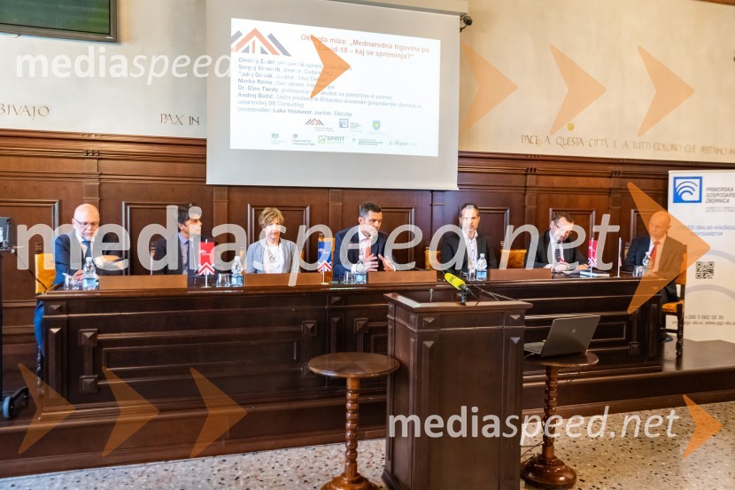  Dimitrij Zadel, predsednik uprave, Luka Koper;  Andrej Božič, BB Consulting; prof. dr. Elen Twrdy, Fakulteta za pomorstvo in promet, Univerza v Ljubljani;  Luka Vesnaver, Deloitte;  Tadej Gosak, direktor Titus Dekani;  Sergej Simoniti, predsednik uprave, SID - Prva kreditna zavarovalnica;  Marko Rems, član uprave, IntereuropaZajtrk z razlogom, Britansko-slovenska gospodarska zbornica