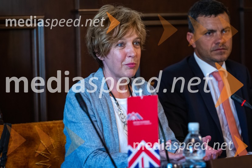 prof. dr. Elen Twrdy, Fakulteta za pomorstvo in promet, Univerza v LjubljaniZajtrk z razlogom, Britansko-slovenska gospodarska zbornica