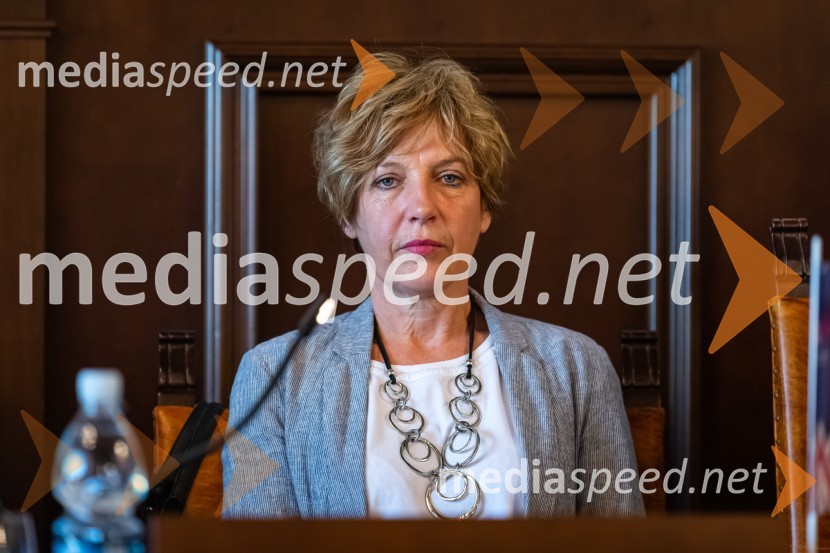 prof. dr. Elen Twrdy, Fakulteta za pomorstvo in promet, Univerza v LjubljaniZajtrk z razlogom, Britansko-slovenska gospodarska zbornica