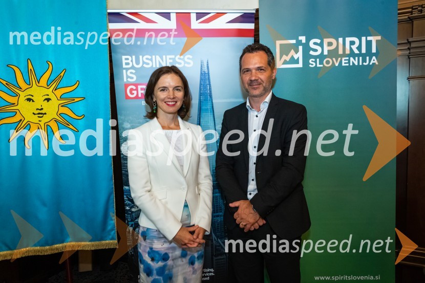  Sophie Honey, veleposlanica Združenega kraljestva Velika Britanija in Severna Irska v Republiki Sloveniji;  Tadej Gosak, direktor Titus DekaniZajtrk z razlogom, Britansko-slovenska gospodarska zbornica