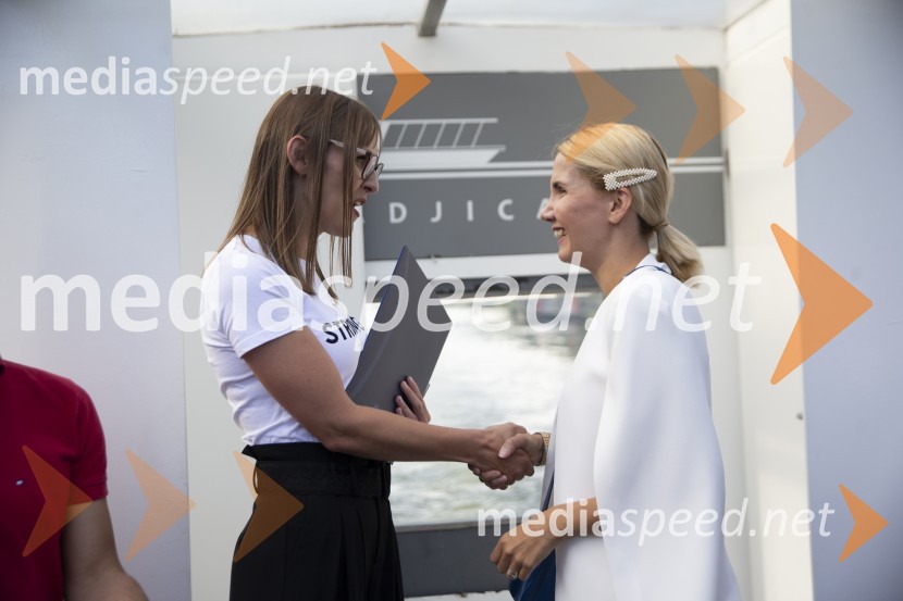 Londonska šola za odnose z javnostmi (LSPR) in UDO akademija, podelitev diplom 2020