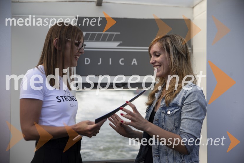 Londonska šola za odnose z javnostmi (LSPR) in UDO akademija, podelitev diplom 2020