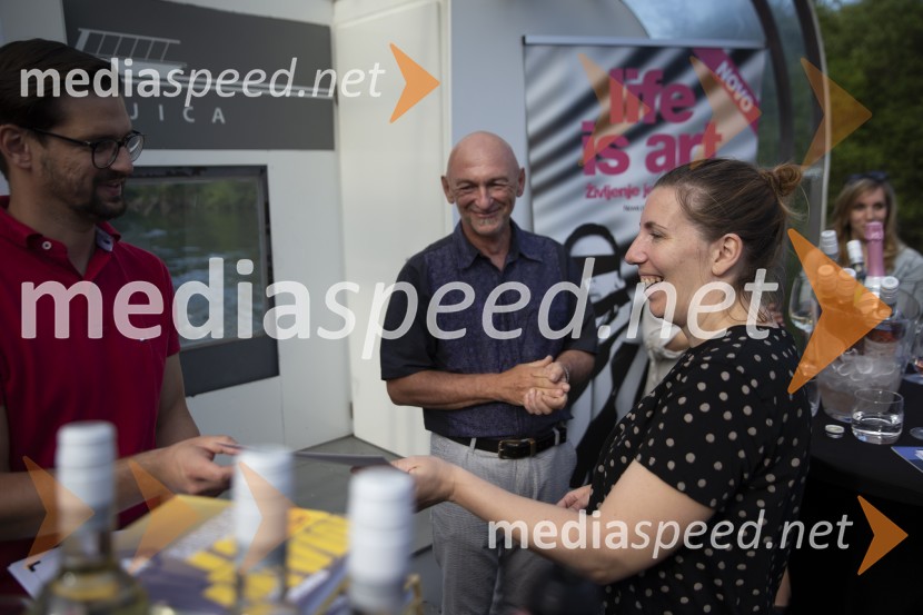 Londonska šola za odnose z javnostmi (LSPR) in UDO akademija, podelitev diplom 2020