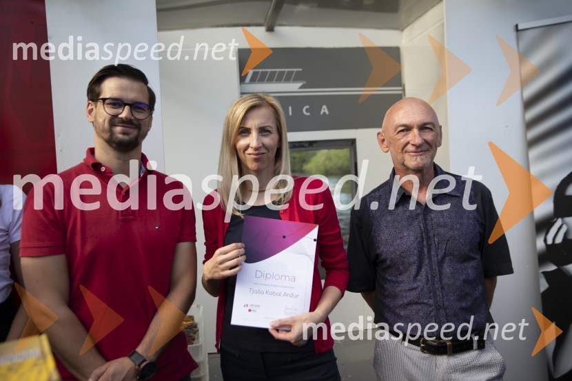 Londonska šola za odnose z javnostmi (LSPR) in UDO akademija, podelitev diplom 2020