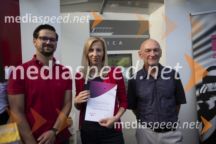 Londonska šola za odnose z javnostmi (LSPR) in UDO akademija, podelitev diplom 2020