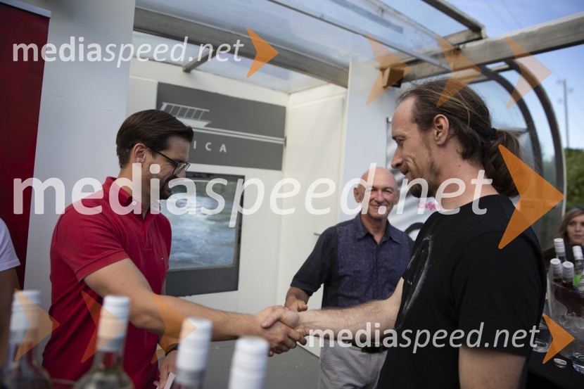 Londonska šola za odnose z javnostmi (LSPR) in UDO akademija, podelitev diplom 2020