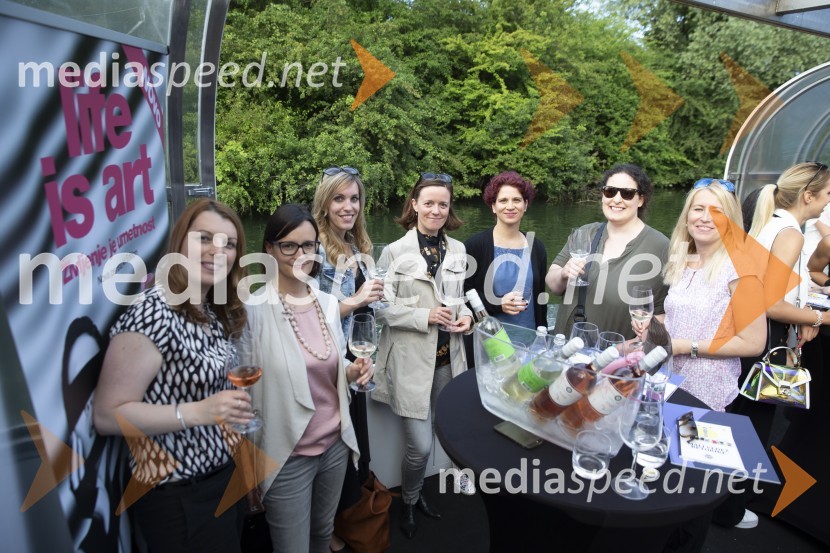 Londonska šola za odnose z javnostmi (LSPR) in UDO akademija, podelitev diplom 2020