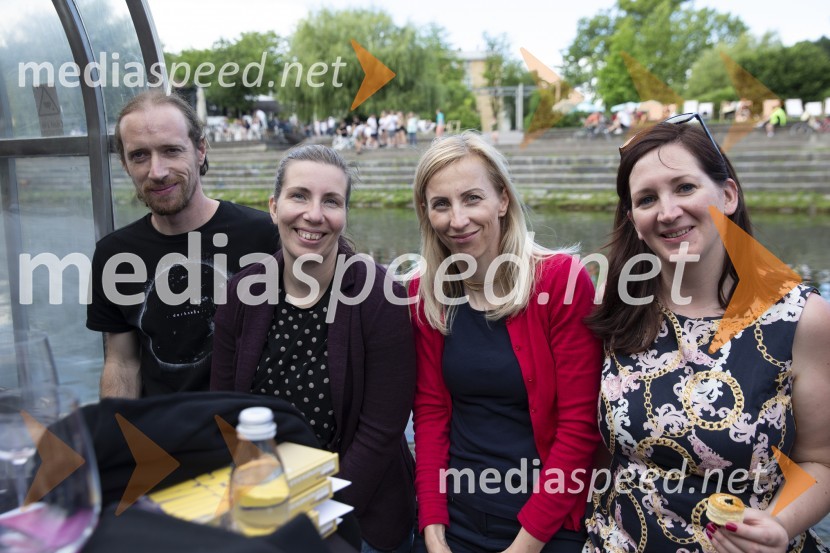 Londonska šola za odnose z javnostmi (LSPR) in UDO akademija, podelitev diplom 2020