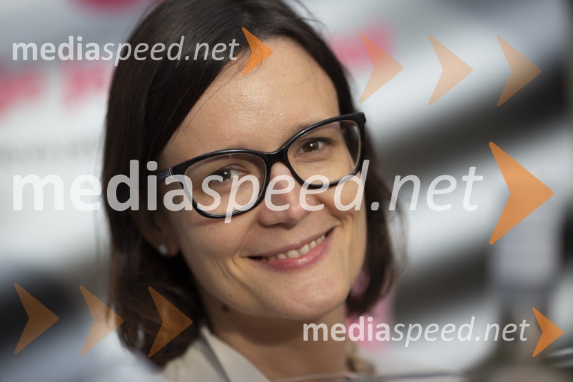 Londonska šola za odnose z javnostmi (LSPR) in UDO akademija, podelitev diplom 2020