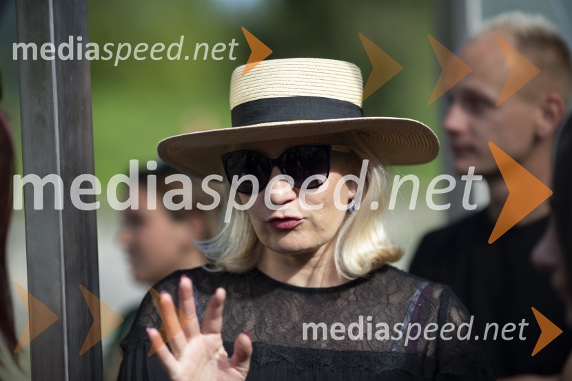 Londonska šola za odnose z javnostmi (LSPR) in UDO akademija, podelitev diplom 2020