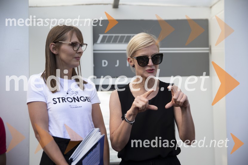  ... ;  Karolina Marolt, predavateljica LSPRLondonska šola za odnose z javnostmi (LSPR) in UDO akademija, podelitev diplom 2020