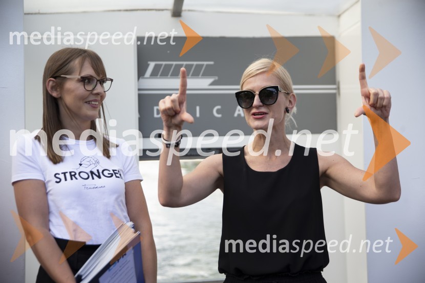  ... ;  Karolina Marolt, predavateljica LSPRLondonska šola za odnose z javnostmi (LSPR) in UDO akademija, podelitev diplom 2020