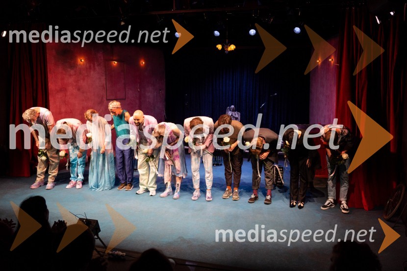 Žalostinke, premiera drame