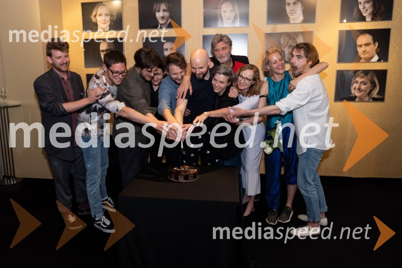 Žalostinke, premiera drame