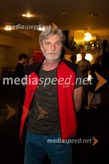  Boris  Kerč, igralecŽalostinke, premiera drame