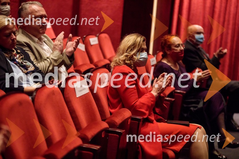  Ignacija  Fridl Jarc, državna sekretarka na Ministrstvu za kulturo RSMonologi s kavča, premiera in odprtje razstave Dogodek je tu, dogodek imate v mestu!