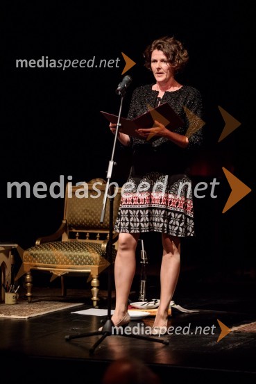 Monologi s kavča, premiera in odprtje razstave Dogodek je tu, dogodek imate v mestu!