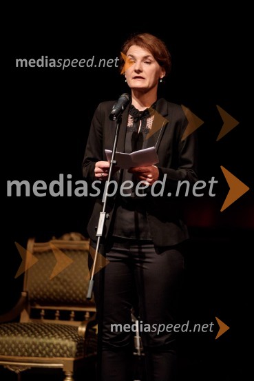 Monologi s kavča, premiera in odprtje razstave Dogodek je tu, dogodek imate v mestu!