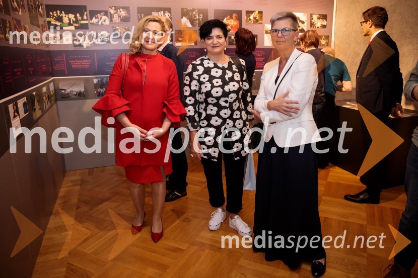  Ignacija  Fridl Jarc, državna sekretarka na Ministrstvu za kulturo RS;  ... ;  Mirjam Drnovšček, direktorica Prešernovega gledališča KranjMonologi s kavča, premiera in odprtje razstave Dogodek je tu, dogodek imate v mestu!