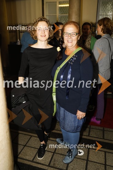  Zala Privšek;  Metka Damjan, lektoricaPaloma, premiera predstave v SMG Ljubljana
