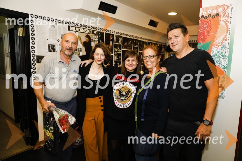  ... ;  ... ;  Brina Klampfer Merčnik, komparativistka in dramaturginja;  Metka Damjan, lektorica;  Sebastjan Starič, koreografPaloma, premiera predstave v SMG Ljubljana