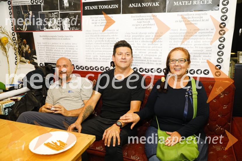  ... ;  Sebastjan Starič, koreograf;  Metka Damjan, lektoricaPaloma, premiera predstave v SMG Ljubljana