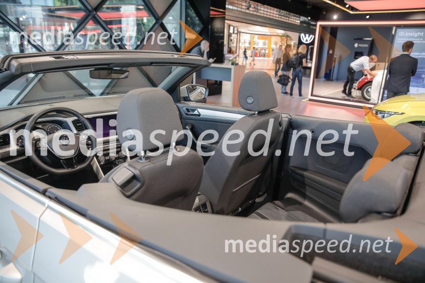 Otvoritev prvega centra mobilnosti Volkswagen in predstavitev novega VW T-Roc Cabrioleta