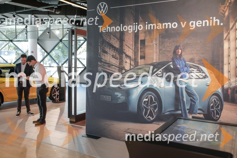 Otvoritev prvega centra mobilnosti Volkswagen in predstavitev novega VW T-Roc Cabrioleta
