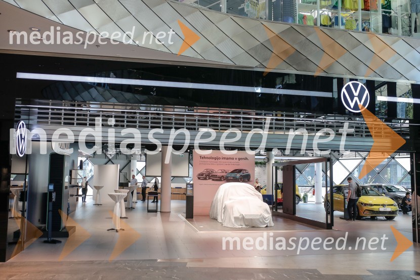Otvoritev prvega centra mobilnosti Volkswagen in predstavitev novega VW T-Roc Cabrioleta