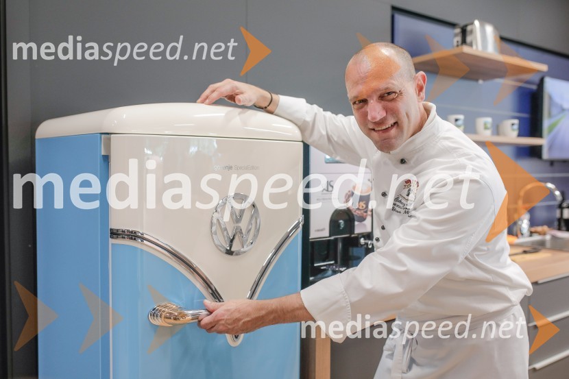 Otvoritev prvega centra mobilnosti Volkswagen in predstavitev novega VW T-Roc Cabrioleta