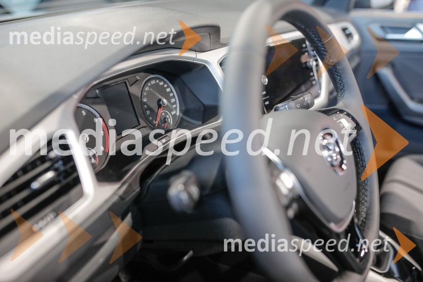 Otvoritev prvega centra mobilnosti Volkswagen in predstavitev novega VW T-Roc Cabrioleta