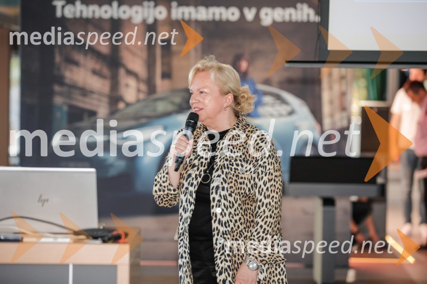 Otvoritev prvega centra mobilnosti Volkswagen in predstavitev novega VW T-Roc Cabrioleta