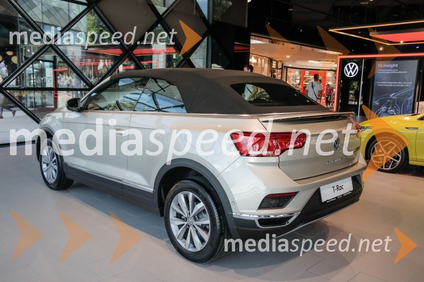 Otvoritev prvega centra mobilnosti Volkswagen in predstavitev novega VW T-Roc Cabrioleta