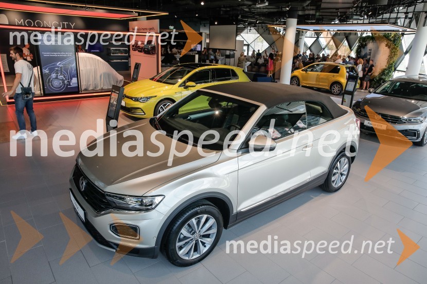 Otvoritev prvega centra mobilnosti Volkswagen in predstavitev novega VW T-Roc Cabrioleta