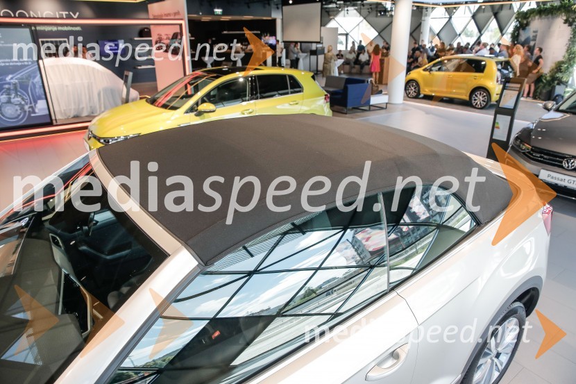 Otvoritev prvega centra mobilnosti Volkswagen in predstavitev novega VW T-Roc Cabrioleta