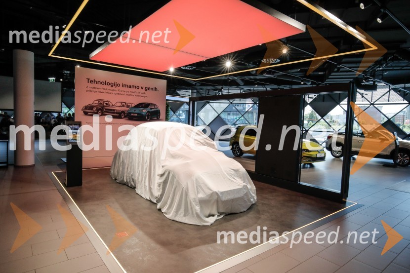 Otvoritev prvega centra mobilnosti Volkswagen in predstavitev novega VW T-Roc Cabrioleta