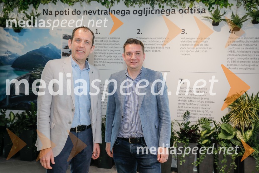 Otvoritev prvega centra mobilnosti Volkswagen in predstavitev novega VW T-Roc Cabrioleta