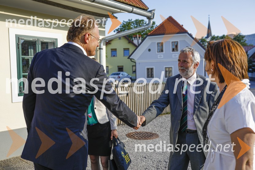  Janez  Škrabec, direktor Riko d.o.o., predsednik Slovensko-ruskega poslovnega sveta, častni konzul Belorusije;  Miran PahorLions klub Ljubljana Iliria praznuje 20. obletnico delovanja