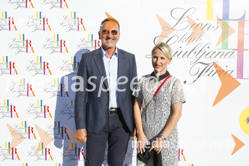  Jože Vidrih, Lions klub Ljubljana Iliria;  Špela  MlakarLions klub Ljubljana Iliria praznuje 20. obletnico delovanja