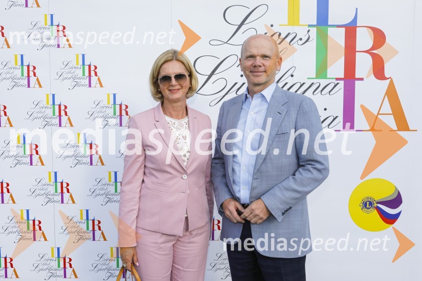 Nataša Prah, vodja diplomatskega protokola;  Gregor Benčina, EBS GroupLions klub Ljubljana Iliria praznuje 20. obletnico delovanja