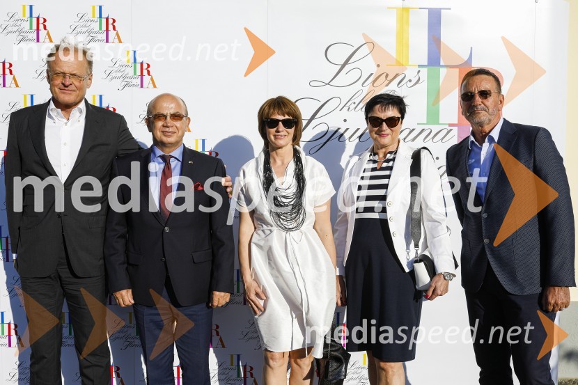  Janez  Škrabec, direktor Riko d.o.o., predsednik Slovensko-ruskega poslovnega sveta, častni konzul Belorusije;  Mykhailo F. Brodovych, ukrajinski veleposlanik;  Maja Vidergar, vodja marketinških projektov, Cankarjev dom;  Olga Brodovych;  Jože Vidrih, Lions klub Ljubljana IliriaLions klub Ljubljana Iliria praznuje 20. obletnico delovanja