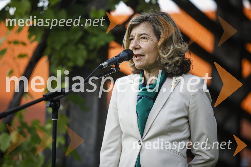  Nadja PahorLions klub Ljubljana Iliria praznuje 20. obletnico delovanja